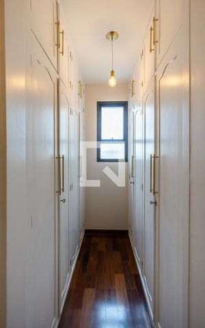 Apartamento à venda com 200m², 5 quartos e 3 vagasCloset da suíte