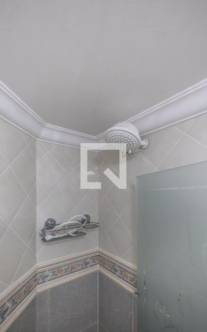 Apartamento à venda com 200m², 5 quartos e 3 vagasBanheiro 2