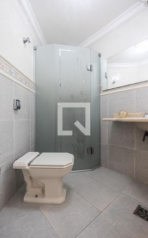 Apartamento à venda com 200m², 5 quartos e 3 vagasBanheiro 2