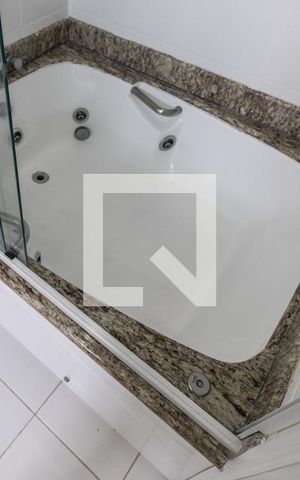 Apartamento à venda com 200m², 5 quartos e 3 vagasBanheiro da Suíte