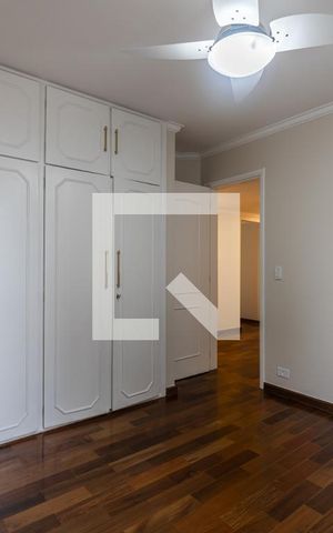 Apartamento à venda com 200m², 5 quartos e 3 vagasQuarto 3