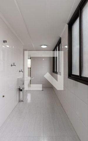 Apartamento à venda com 200m², 5 quartos e 3 vagasÁrea de Serviço