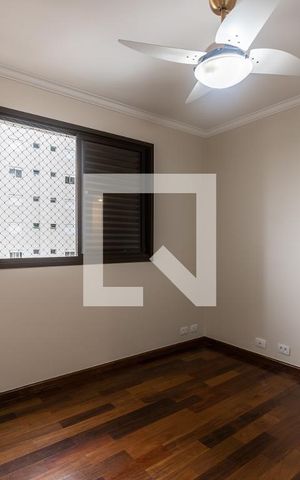 Apartamento à venda com 200m², 5 quartos e 3 vagasQuarto 2