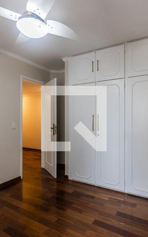 Apartamento à venda com 200m², 5 quartos e 3 vagasQuarto 2