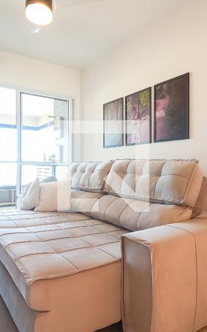 Apartamento à venda com 69m², 2 quartos e 1 vaga Apartamento à venda com 69m², 2 quartos e 1 vagaSala