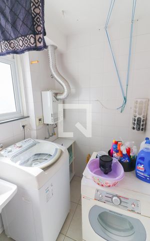 Apartamento à venda com 160m², 4 quartos e 3 vagas Apartamento à venda com 160m², 4 quartos e 3 vagasLavanderia
