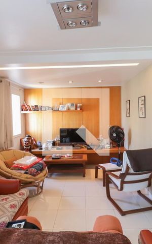 Apartamento à venda com 160m², 4 quartos e 3 vagas Apartamento à venda com 160m², 4 quartos e 3 vagasSala