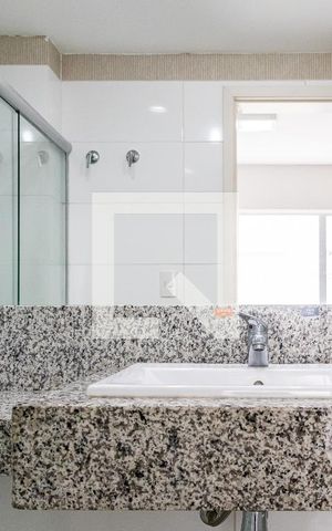 Apartamento para alugar com 34m², 1 quarto e 1 vaga Apartamento para alugar com 34m², 1 quarto e 1 vagaBanheiro