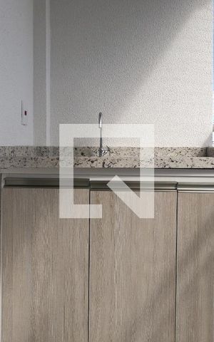 Apartamento para alugar com 52m², 2 quartos e 1 vagavaranda