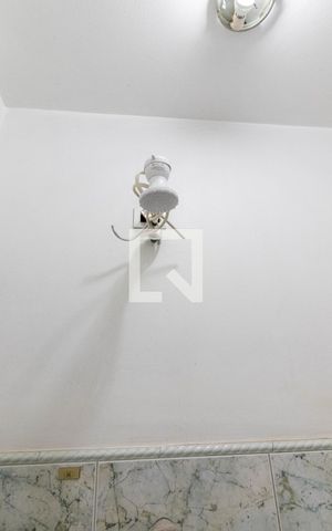 Casa à venda com 300m², 3 quartos e 2 vagas Casa à venda com 300m², 3 quartos e 2 vagasLavabo