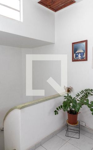 Casa à venda com 300m², 3 quartos e 2 vagas Casa à venda com 300m², 3 quartos e 2 vagasCorredor dos Quartos
