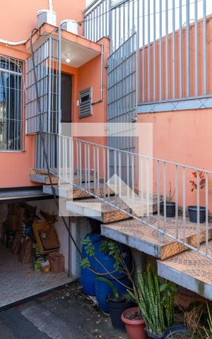 Casa à venda com 300m², 3 quartos e 2 vagas Casa à venda com 300m², 3 quartos e 2 vagasGaragem