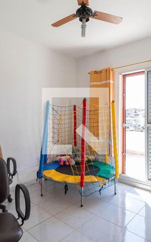 Casa à venda com 300m², 3 quartos e 2 vagas Casa à venda com 300m², 3 quartos e 2 vagasQuarto 2