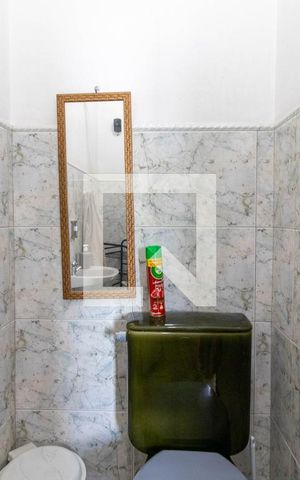 Casa à venda com 300m², 3 quartos e 2 vagas Casa à venda com 300m², 3 quartos e 2 vagasLavabo