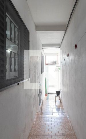 Casa à venda com 300m², 3 quartos e 2 vagas Casa à venda com 300m², 3 quartos e 2 vagasCorredor