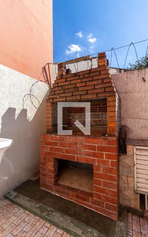 Casa à venda com 300m², 3 quartos e 2 vagas Casa à venda com 300m², 3 quartos e 2 vagasÁrea de Serviço - Churrasqueira