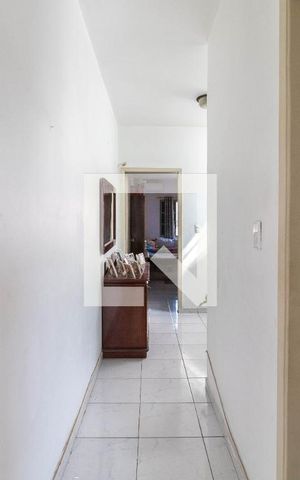 Casa à venda com 300m², 3 quartos e 2 vagas Casa à venda com 300m², 3 quartos e 2 vagasCorredor dos Quartos