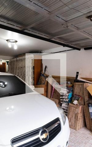 Casa à venda com 300m², 3 quartos e 2 vagas Casa à venda com 300m², 3 quartos e 2 vagasGaragem