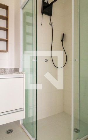 Studio à venda com 27m², 1 quarto e sem vaga Studio à venda com 27m², 1 quarto e sem vagaBanheiro