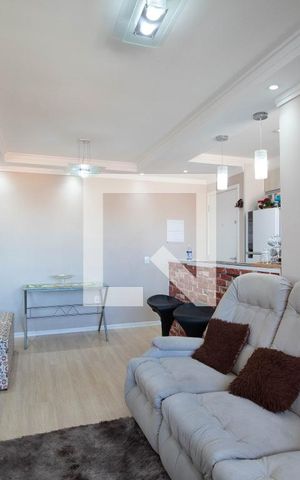 Apartamento à venda com 49m², 2 quartos e 1 vaga Apartamento à venda com 49m², 2 quartos e 1 vagaSala