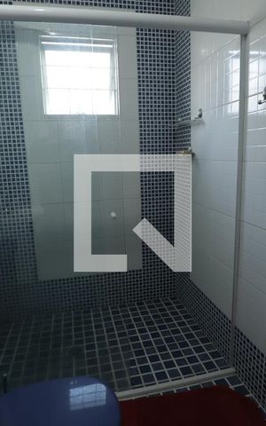 Casa para alugar com 300m², 4 quartos e 5 vagasBanheiro da Suíte 2