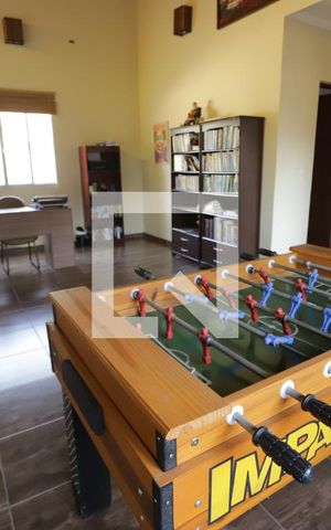 Casa para alugar com 300m², 4 quartos e 5 vagasMesanino