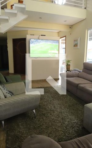 Casa para alugar com 300m², 4 quartos e 5 vagasSala