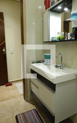 Casa para alugar com 300m², 4 quartos e 5 vagasBanheiro 1 