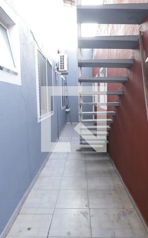 Casa para alugar com 300m², 4 quartos e 5 vagasQuintal