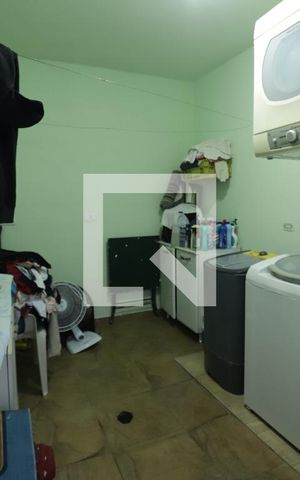 Casa para alugar com 300m², 4 quartos e 5 vagasLavanderia