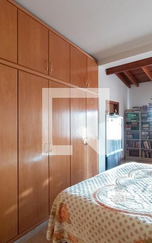 Casa à venda com 600m², 3 quartos e 3 vagas Casa à venda com 600m², 3 quartos e 3 vagasQuarto 1