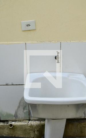 Casa de condomínio para alugar com 240m², 3 quartos e 2 vagasÁrea de Serviço