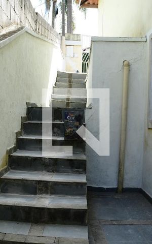 Casa de condomínio para alugar com 240m², 3 quartos e 2 vagasÁrea de Serviço
