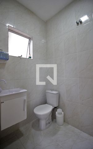 Casa para alugar com 48m², 1 quarto e sem vagaBanheiro