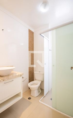 Apartamento à venda com 60m², 2 quartos e 1 vaga Apartamento à venda com 60m², 2 quartos e 1 vagaBanheiro 2