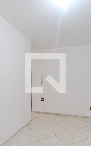 Apartamento à venda com 42m², 2 quartos e sem vaga Apartamento à venda com 42m², 2 quartos e sem vagaSala