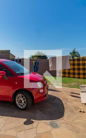 Casa à venda com 200m², 3 quartos e 8 vagas Casa à venda com 200m², 3 quartos e 8 vagasPatio