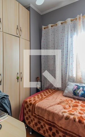 Casa à venda com 200m², 3 quartos e 8 vagas Casa à venda com 200m², 3 quartos e 8 vagasQuarto 1