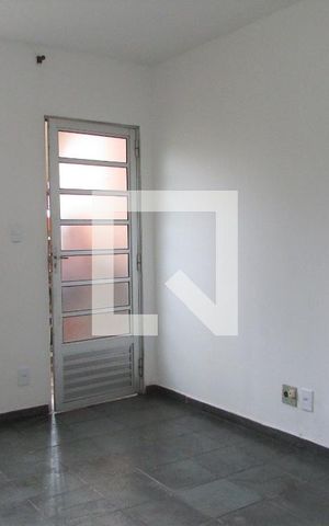 Apartamento para alugar com 45m², 2 quartos e 1 vagaSala