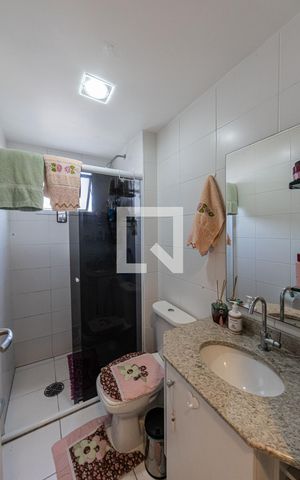 Apartamento à venda com 57m², 2 quartos e 1 vaga Apartamento à venda com 57m², 2 quartos e 1 vagaBanheiro Social