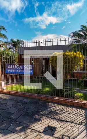 Casa à venda com 150m², 7 quartos e 3 vagasFachada da casa 