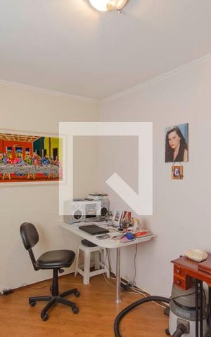 Casa à venda com 240m², 3 quartos e 2 vagas Casa à venda com 240m², 3 quartos e 2 vagasQuarto 2