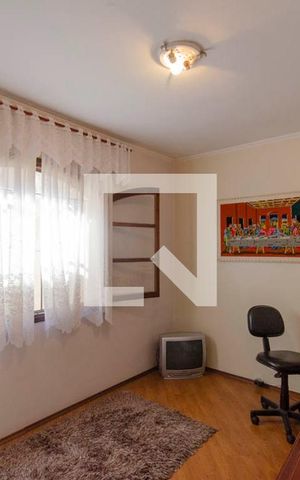 Casa à venda com 240m², 3 quartos e 2 vagas Casa à venda com 240m², 3 quartos e 2 vagasQuarto 2