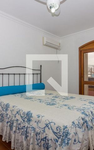 Casa à venda com 250m², 5 quartos e 2 vagas Casa à venda com 250m², 5 quartos e 2 vagasSuíte