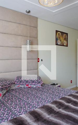Casa à venda com 480m², 3 quartos e 2 vagasSuíte