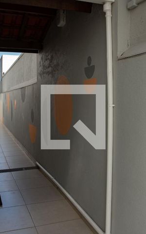 Casa para alugar com 180m², 3 quartos e 2 vagasCorredor