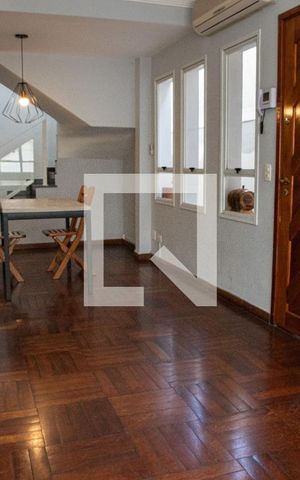 Casa para alugar com 180m², 3 quartos e 2 vagasSala
