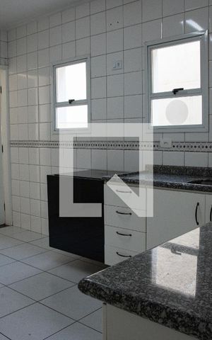 Casa para alugar com 180m², 3 quartos e 2 vagasCozinha
