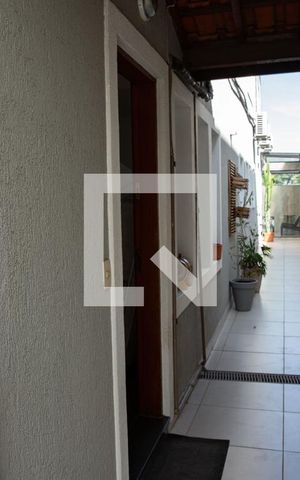 Casa para alugar com 180m², 3 quartos e 2 vagasCorredor