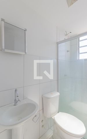 Apartamento para alugar com 48m², 2 quartos e 1 vaga Apartamento para alugar com 48m², 2 quartos e 1 vagaBanheiro
